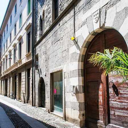 Palazzo Del Pero - The House Of Travelers Apartment โกโม ภายนอก รูปภาพ