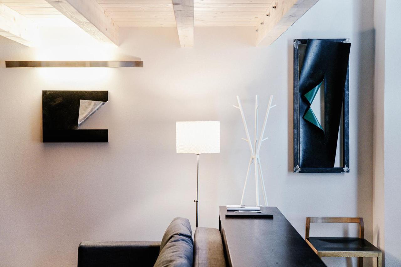 Palazzo Del Pero - The House Of Travelers Apartment โกโม ภายนอก รูปภาพ