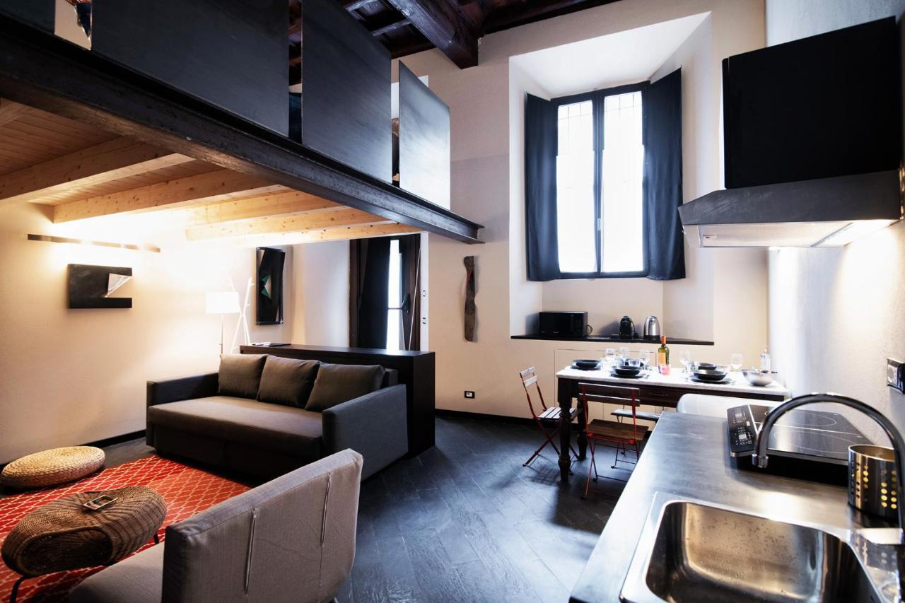 Palazzo Del Pero - The House Of Travelers Apartment โกโม ภายนอก รูปภาพ