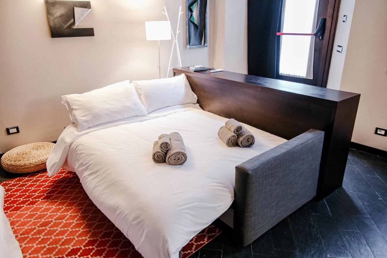 Palazzo Del Pero - The House Of Travelers Apartment โกโม ภายนอก รูปภาพ