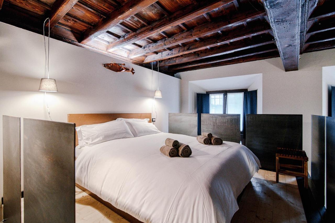 Palazzo Del Pero - The House Of Travelers Apartment โกโม ภายนอก รูปภาพ