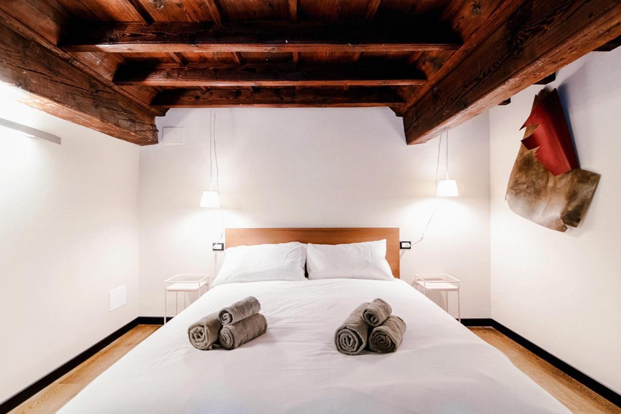 Palazzo Del Pero - The House Of Travelers Apartment โกโม ภายนอก รูปภาพ