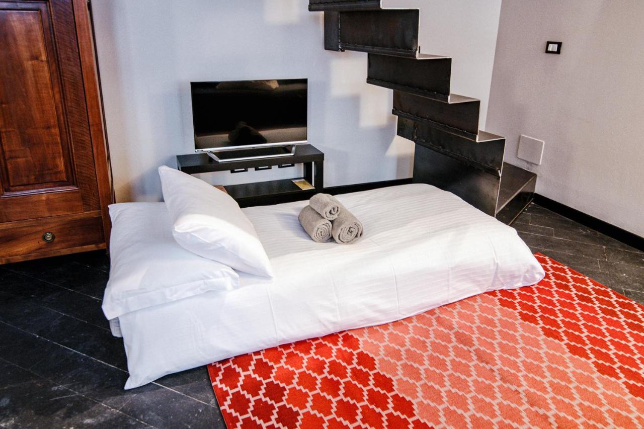 Palazzo Del Pero - The House Of Travelers Apartment โกโม ภายนอก รูปภาพ