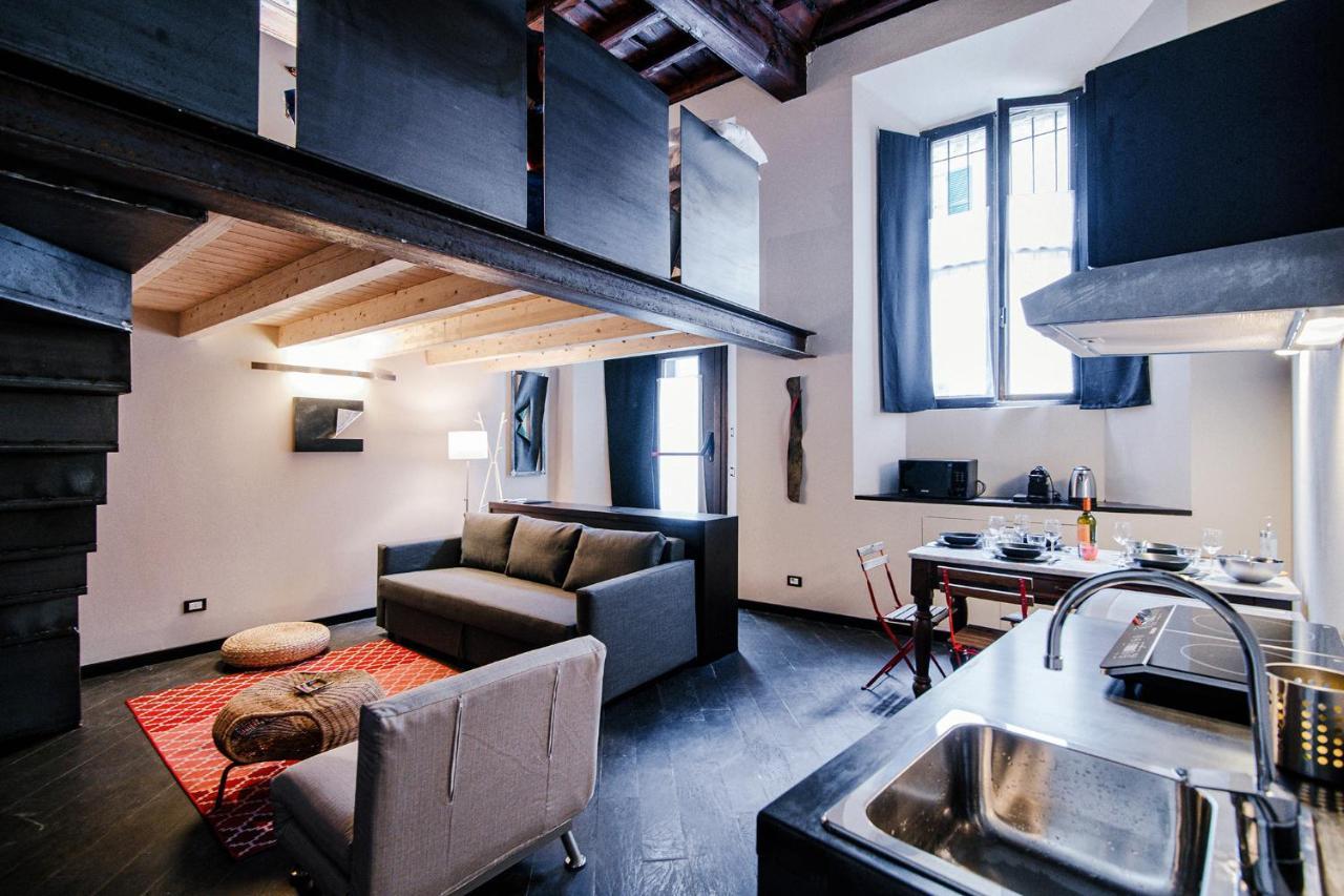 Palazzo Del Pero - The House Of Travelers Apartment โกโม ภายนอก รูปภาพ
