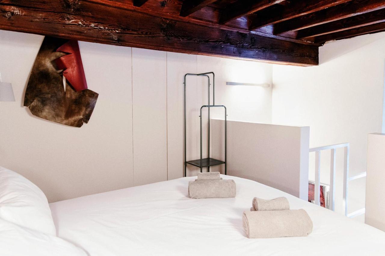 Palazzo Del Pero - The House Of Travelers Apartment โกโม ภายนอก รูปภาพ