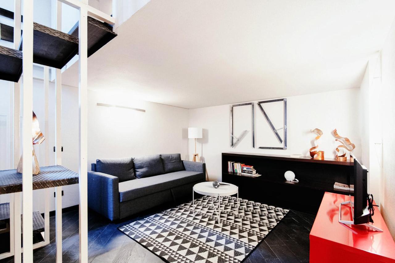 Palazzo Del Pero - The House Of Travelers Apartment โกโม ภายนอก รูปภาพ